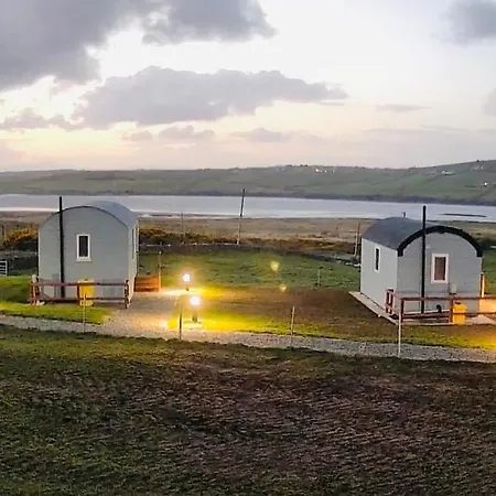 The Dozy Donkey Farm Shepherd Hut